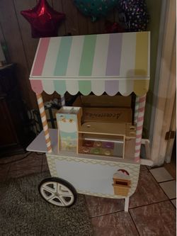 Ice Cream play Stand