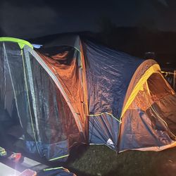 Camper Fits A lot Of People 