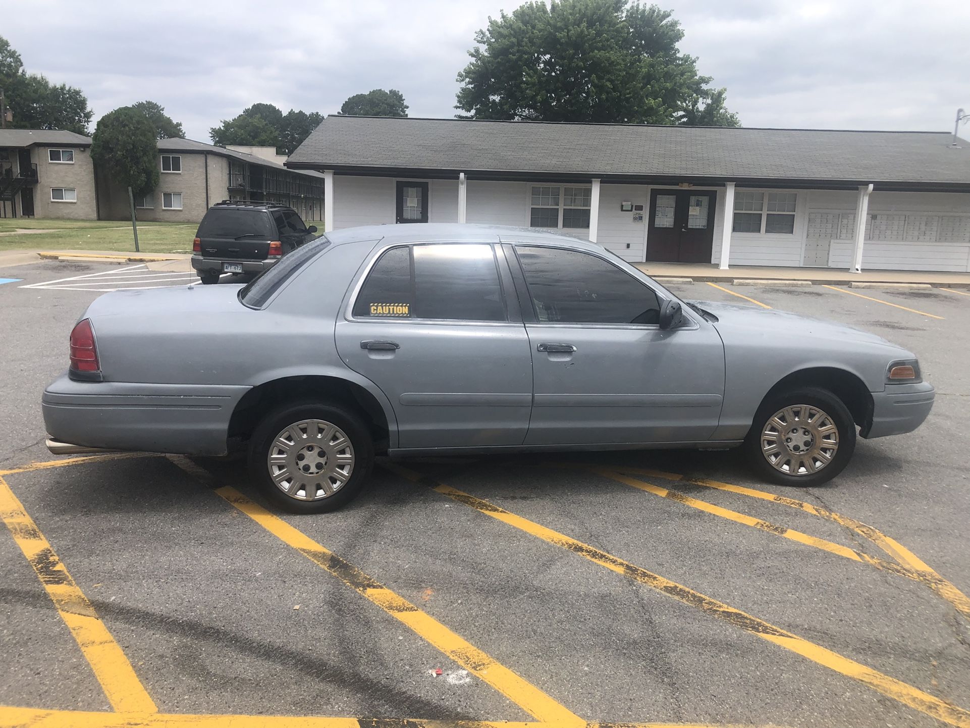 2004 Ford Crown Victoria