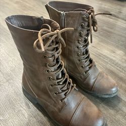 Brown Boots Size 5