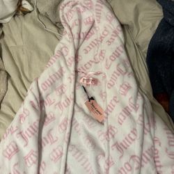 Juicy Coutour Robe Size L Fits An m-l