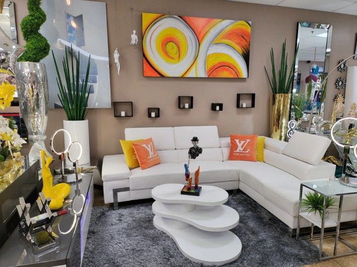 Brand New In The Box Modern Snow White Sectional High Quality!!! Take It Home With Only $39 Down Payment ( PLEASE READ The Description Below)