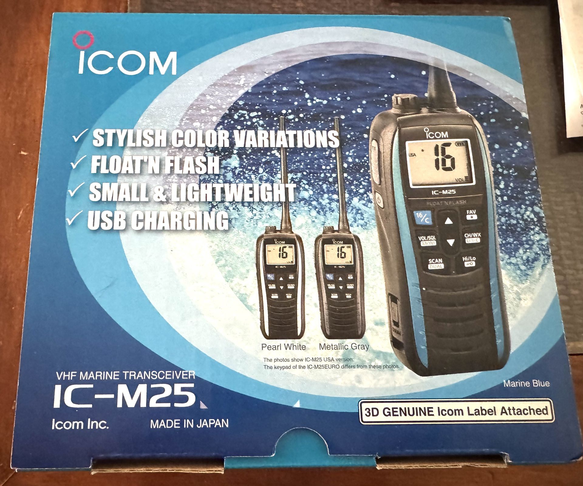 ICOM VHF Marine Transceiver/ Radio