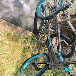 Original Blue And Black Tony Hawk Bmx Bike