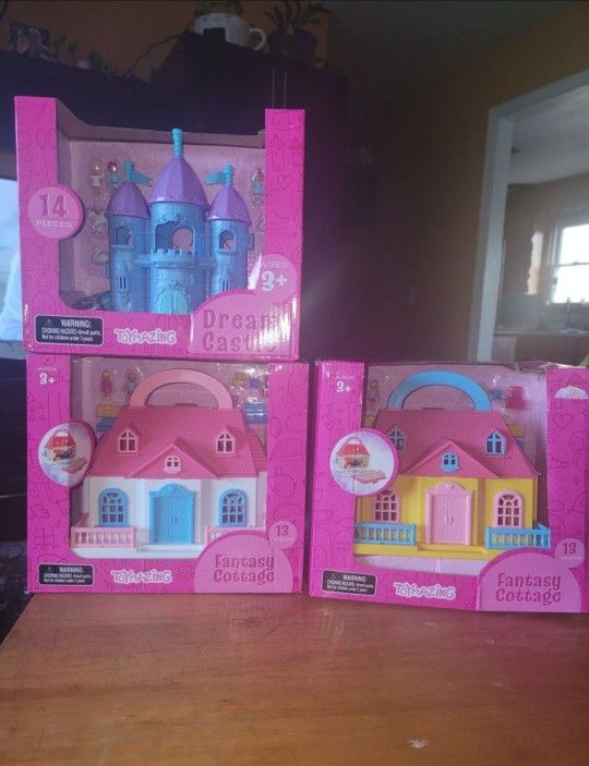 🙂NEW 14 PC CASTLE OR 13 PC COTTAGE. THEY OPEN UP FOR GREAT PLAY. PRICE IS CHOICE