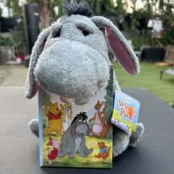 Winnie The Pooh With Book 📕 