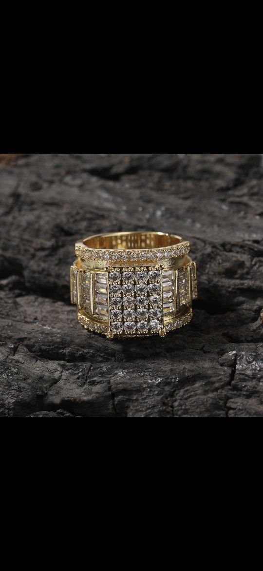 Elegant Gold and Cz  Diamond Women's Ring