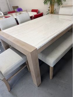 Various Types of Dining Sets @ FURNITURE LOVE ❤️ Same Day Delivery 🚚