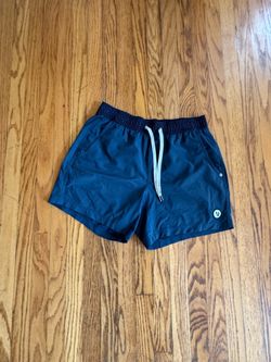 Men’s Vuori 5’ shorts