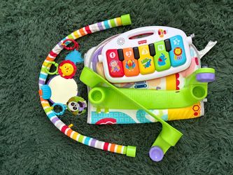 Piano play mat