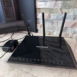 Netgear AC1750 Smart Wi-Fi Router Model R6400