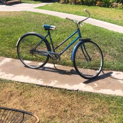 1960s beach cruiser comes with pedals works perfectly