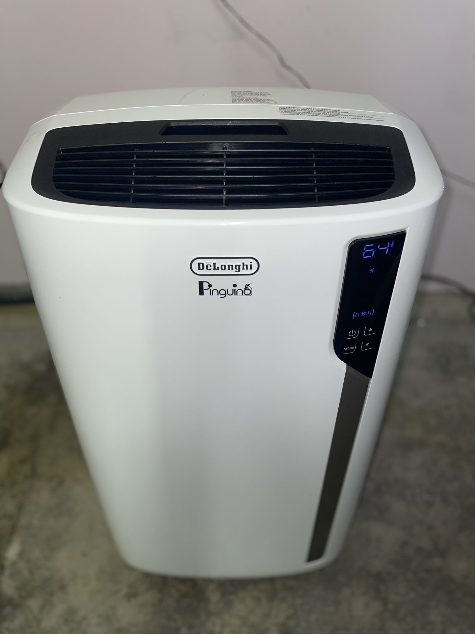 DeLonghi Penguin AC with Remote Control And Window Exhaust