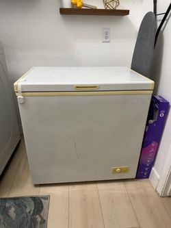 White Chest Freezer