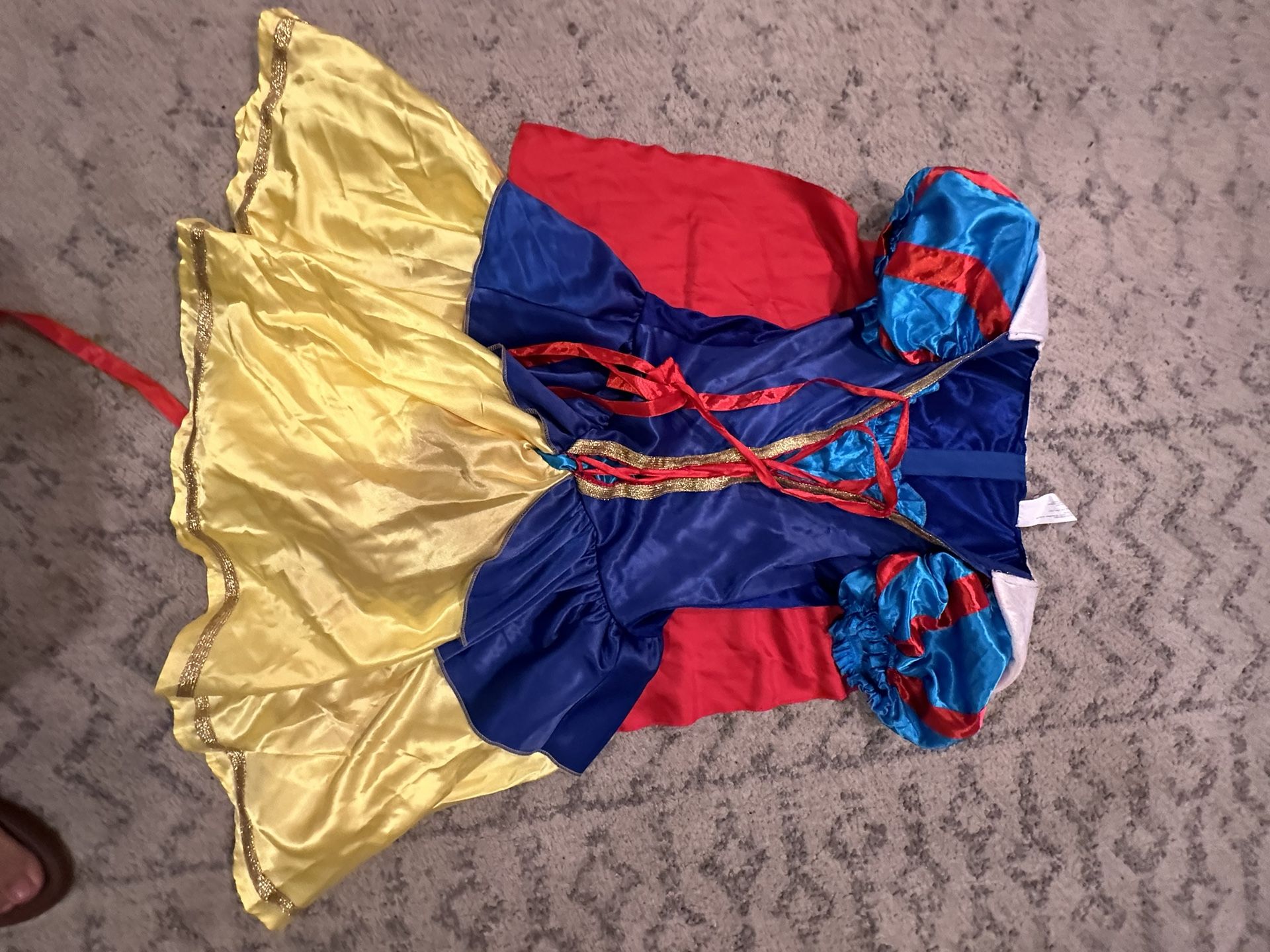 Snow White costume