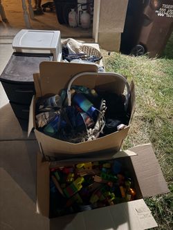Free toys/ women’s clothes