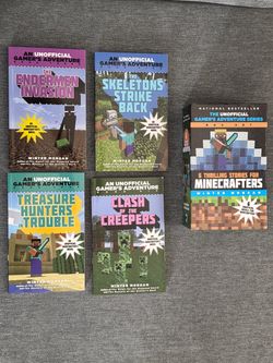 4 Minecraft Books Incomplete Box Set