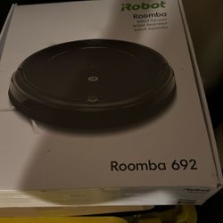 iRobot Roomba 692