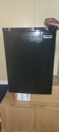 Mini fridge