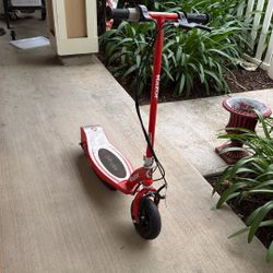 Razor E100 Scooter