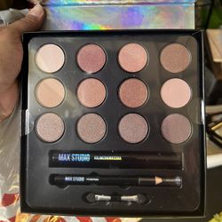 New, Never Used!   Max Studio Make Up Palette. 