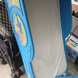 TODDLERS KIDS BED