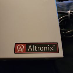 ALTRONIX. Camera and accessory power supply.