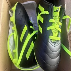 Soccer shoes Boys