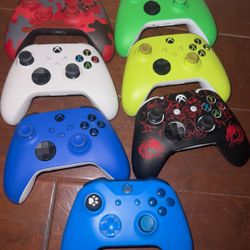 🔥 Xbox Series S / X Wireless Controllers – $35 Each 🔥