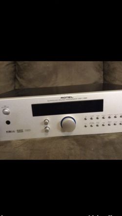 DIGITAL HIGH CURRENT SURROUND SOUND PROCESSOR RSP-1068 ROTEL PREAMP/AMPLIFIER MSRP $1,700.