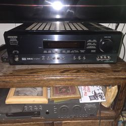 ONKYO  Receiver