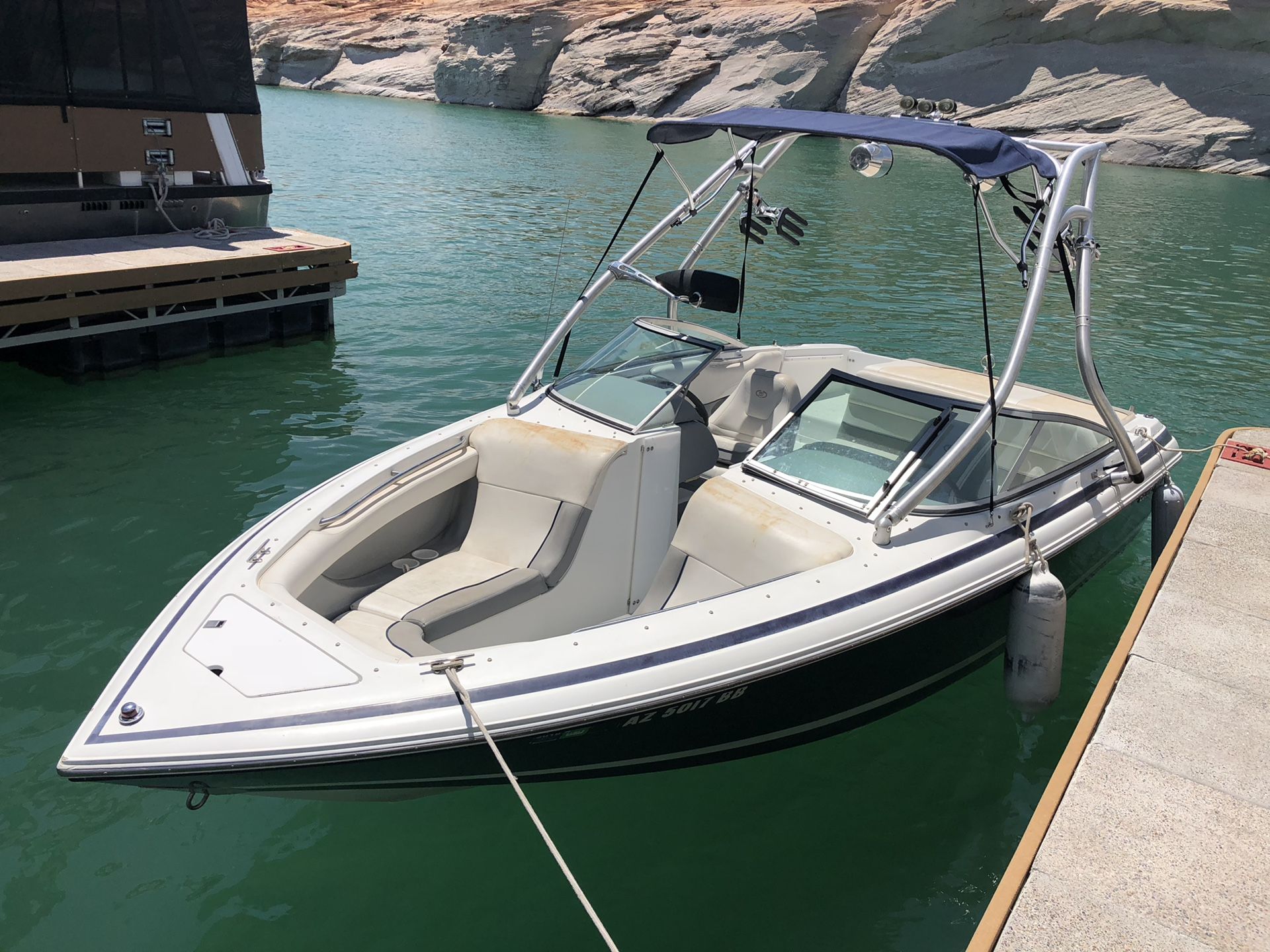 Wakeboard/Ski Boat (Cobalt 206)