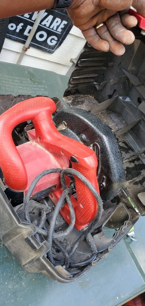 Skilsaw Circular Saw