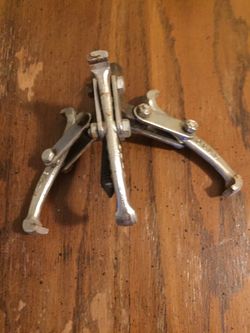3 arm gear puller