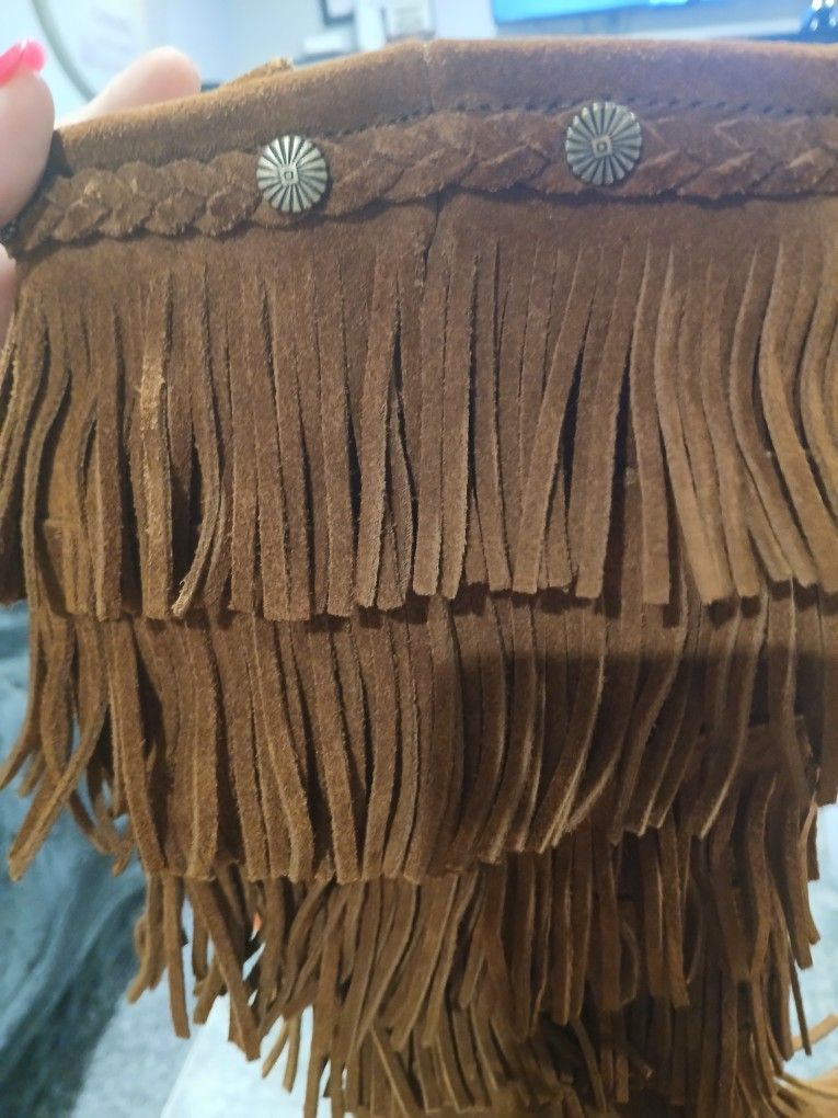 Minnetonka 5layer Fringe Boots