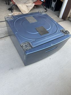 Samsung Pedestal 27" For Washer/Dryer