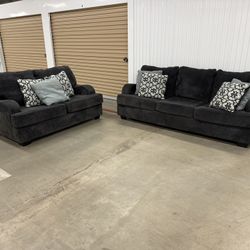 🚛 *FREE DELIVERY* Ashley Karinne Sofa and Loveseat