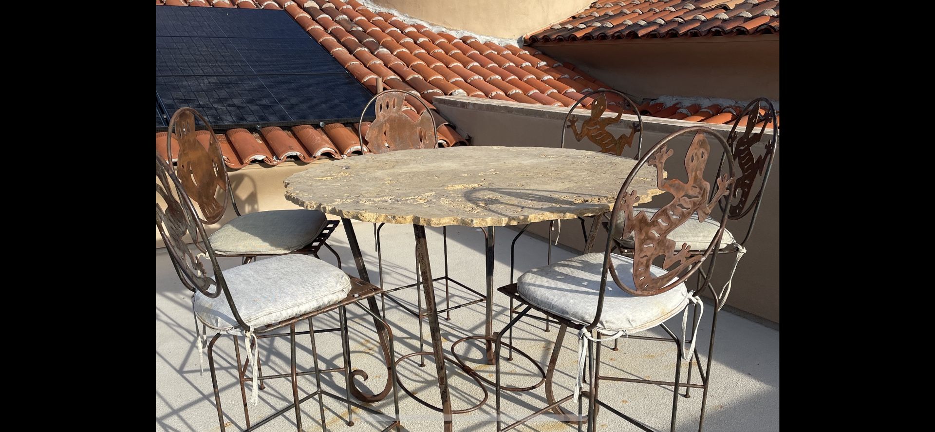 Beautiful Travertine Stone  / Iron Table With Chairs !