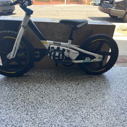 16 Inch Stacyc Bike Comes With two Batteries 