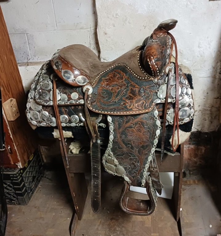 Western Horse Saddle