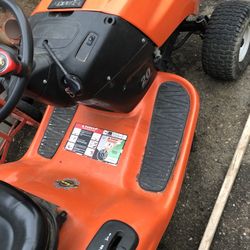 Husqvarna 20Hp Engine 46 Inch Lawn Tractor Hydrostatic Automatic Transmission, Runs