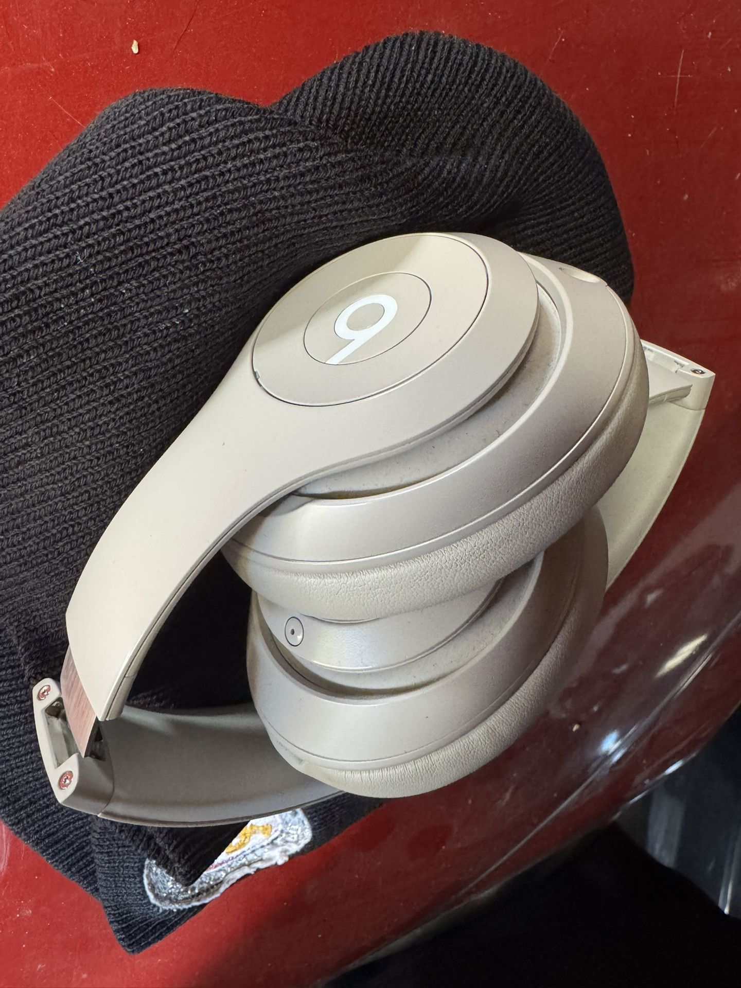 BEATS STUDIO PRO (sandstorm)