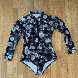 Aonihua Black & White Floral One Piece Swimsuit Size Medium