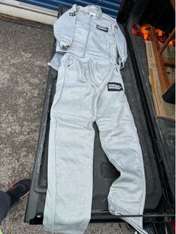 NEW SHAN YES tracksuit featuring a zip-up jacket and matching joggers. Size XS