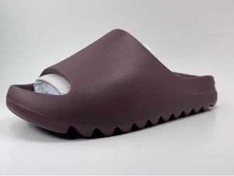 YS-01 Yeezy Slide FUDGE Size 8