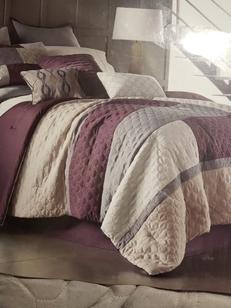 Queen 7 piece comforter set