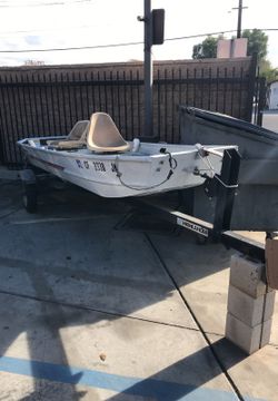 Fishing boat with trailer, with 2 gas motors