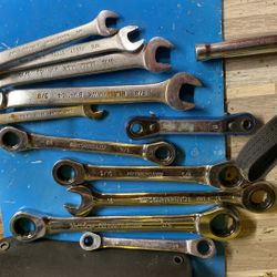 Random Wrenches, Sockets And 1 Ratchet