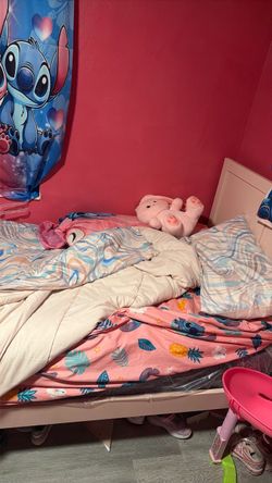 Twin bed and mattress