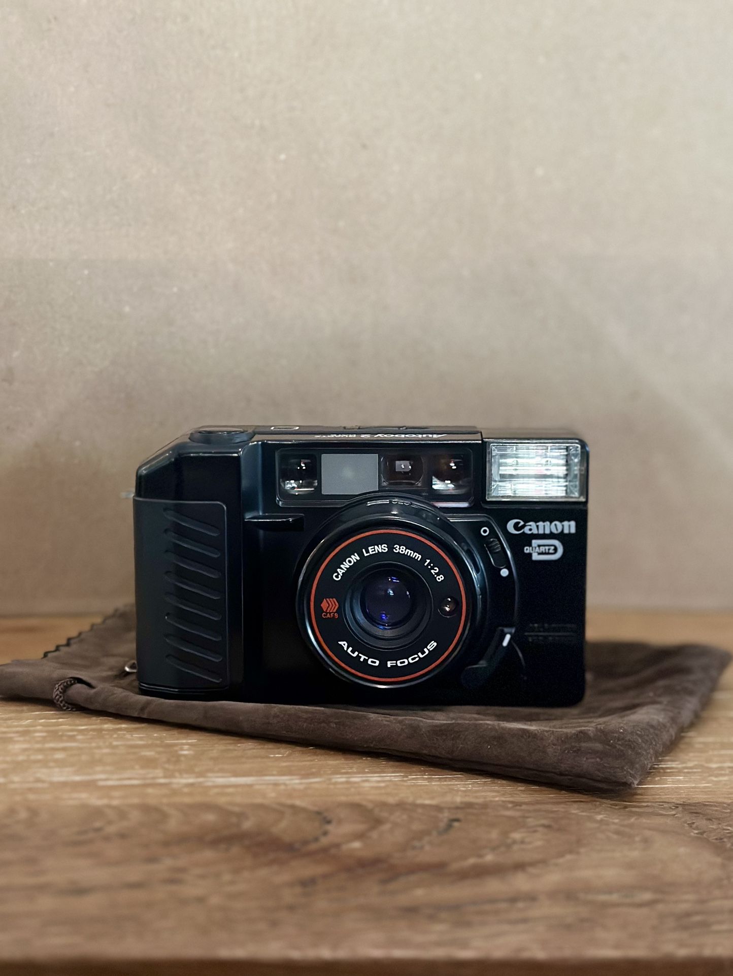 📸 Canon Autoboy 2 Quartz Date – Cámara vintage